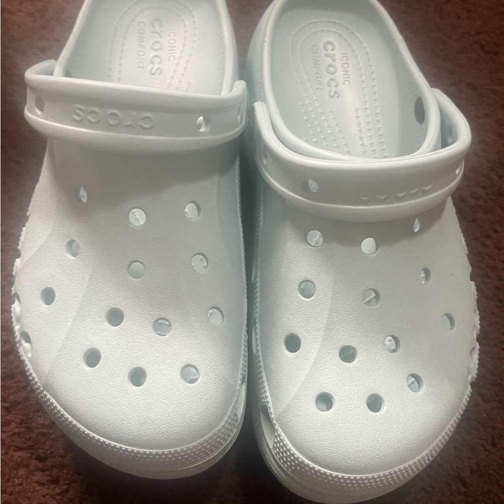 Crocs - Picture 3 of 4